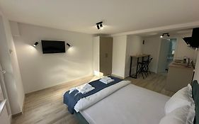 Julia Apartments